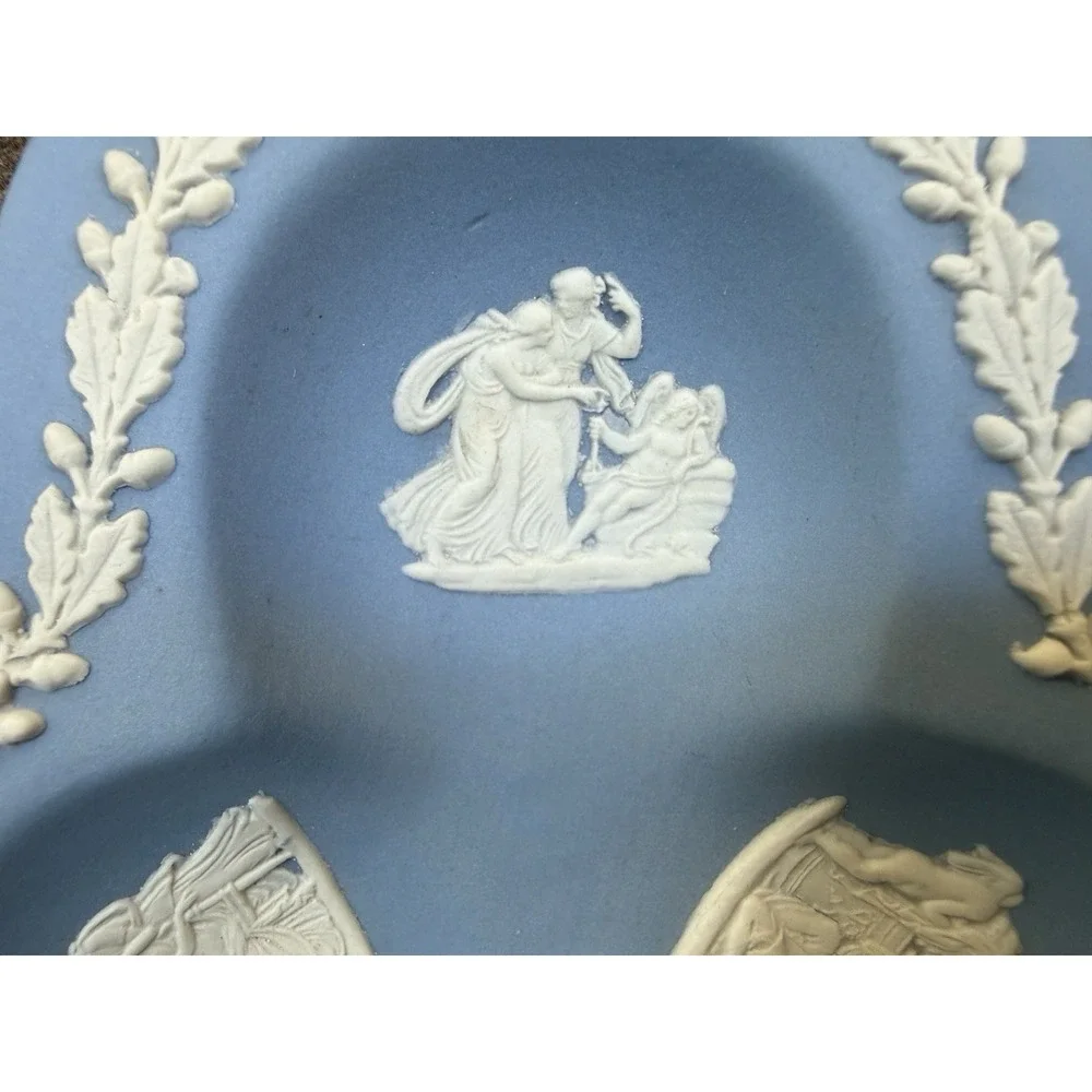 Set Of 3 Wedgwood Jasperware Mini Vase 2 Mini Trays Vintage Blue